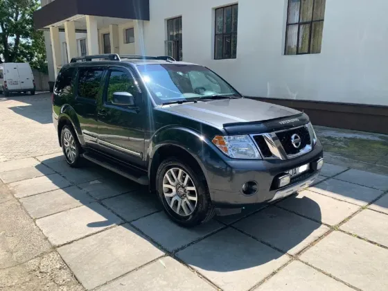 Nissan Pathfinder 2011 год Бендеры Бендеры