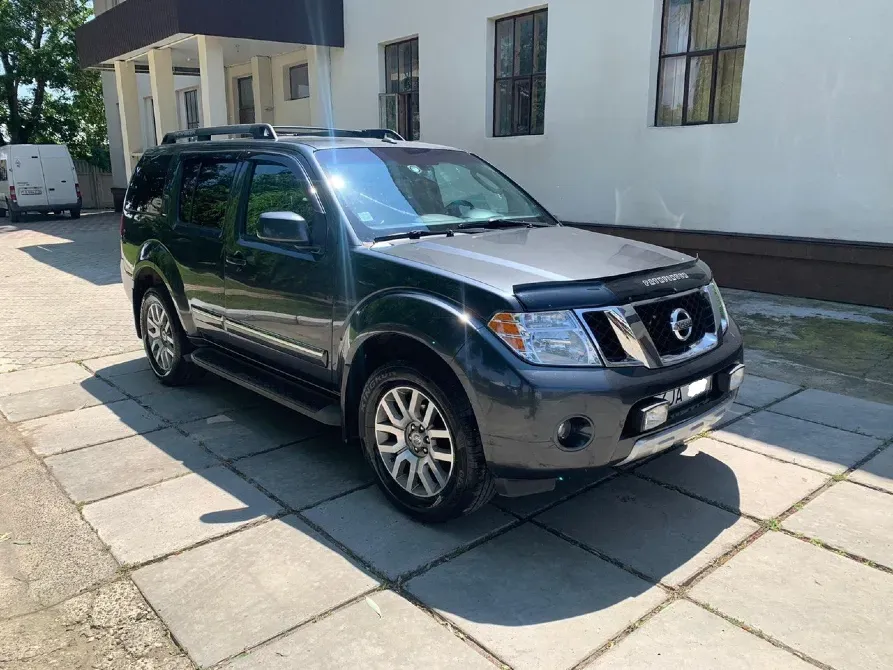 Nissan Pathfinder 2011 год Бендеры Бендеры - изображение 1