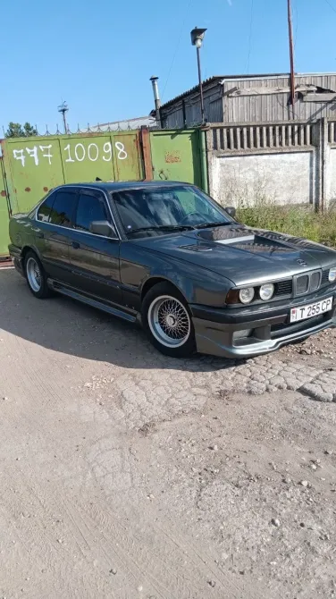 BMW 5 Series 1990 год Тирасполь Tiraspol - fotografie 2