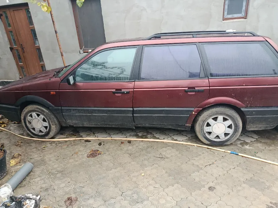 Volkswagen Passat 1990 год Бендеры Бендеры - изображение 2