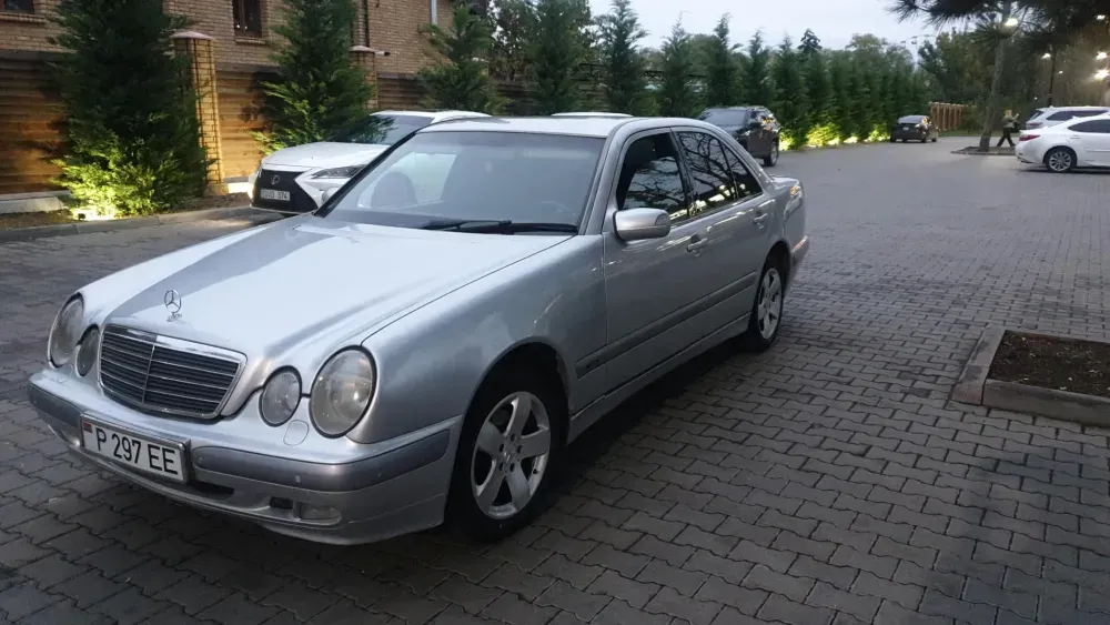 Mercedes E-Class 2000 год Тирасполь Тирасполь - изображение 1