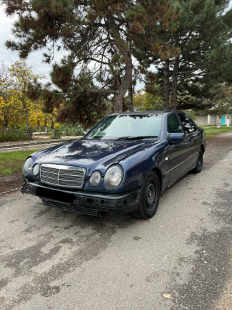 Mercedes E-Class 1997 год Тирасполь Тирасполь