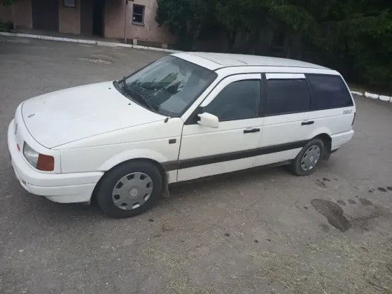 Volkswagen Passat 1993 год Тирасполь Тирасполь