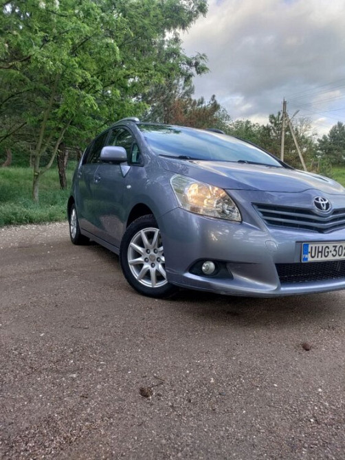 Toyota Verso 2010 год Тирасполь Тирасполь - изображение 1