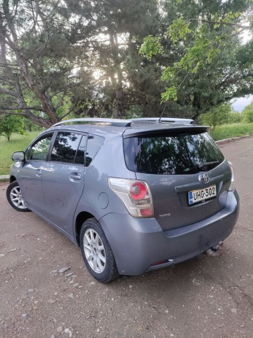 Toyota Verso 2010 год Тирасполь Тирасполь - изображение 2