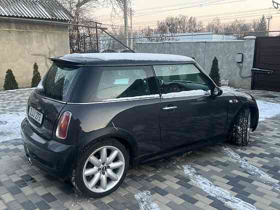 Mini Cooper S 2003 год Бендеры Бендеры