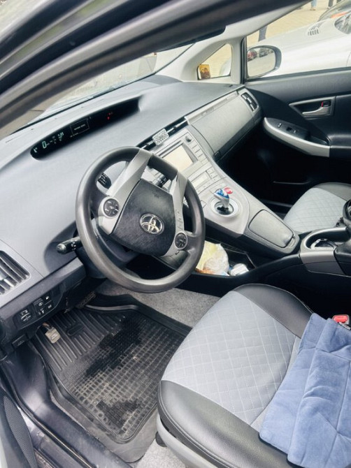 Toyota Prius 2014 год Тирасполь Тирасполь - изображение 2