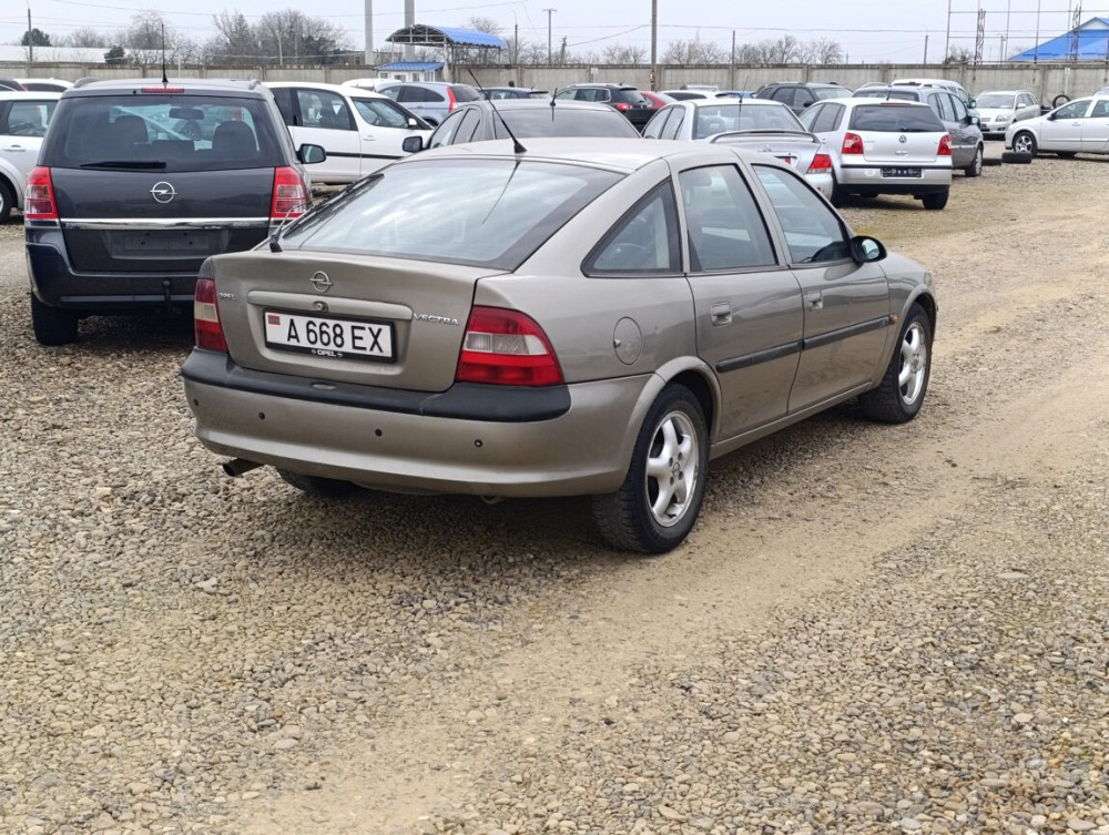 Opel Vectra 1999 год Бендеры Бендеры - изображение 3