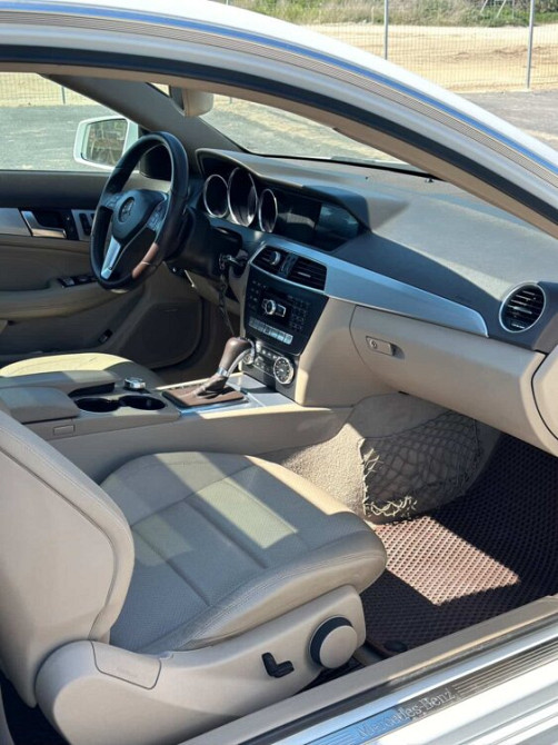 Mercedes C-Class 2012 год Дубоссары Дубоссары - изображение 5