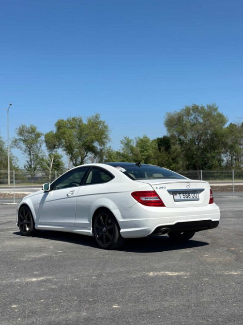 Mercedes C-Class 2012 год Дубоссары Дубоссары - изображение 2