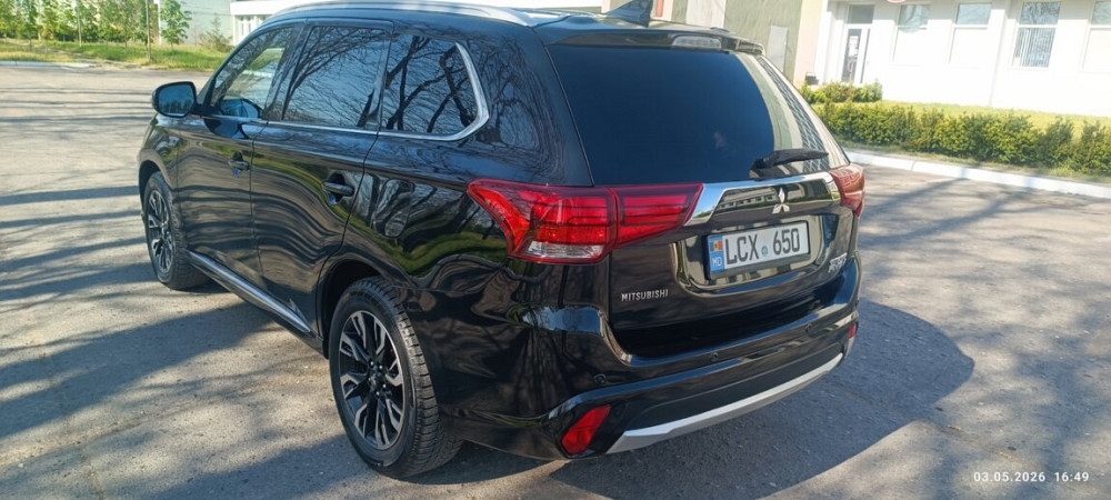 Mitsubishi Outlander 2016 an Tiraspol Tiraspol - fotografie 6