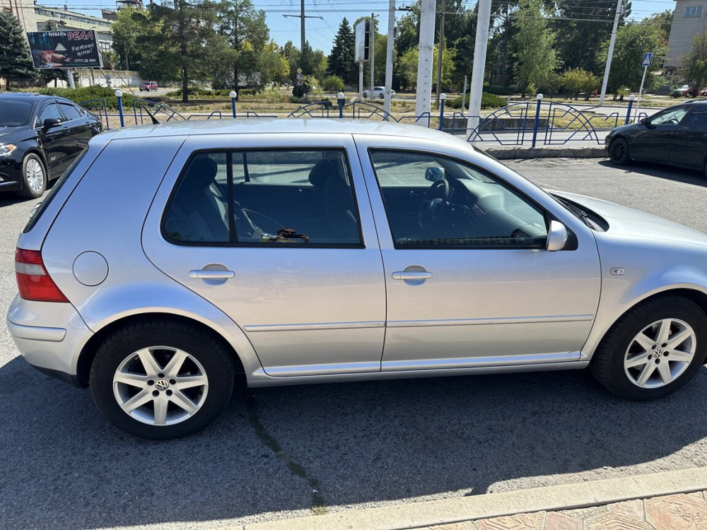 Volkswagen Golf 2004 год Бендеры Бендеры - изображение 4