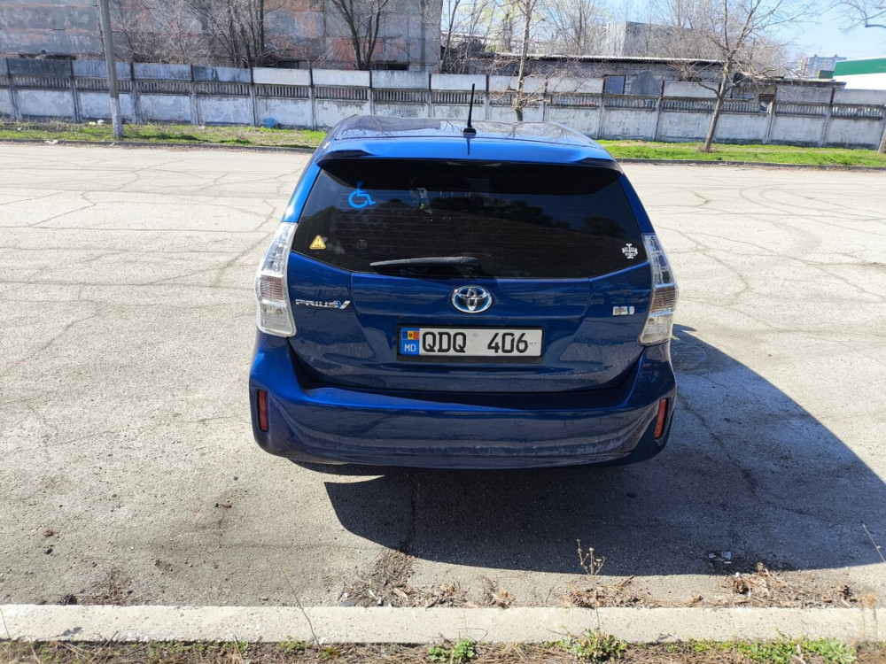 Toyota Prius 2014 год Новые Анены Новые Анены - изображение 2