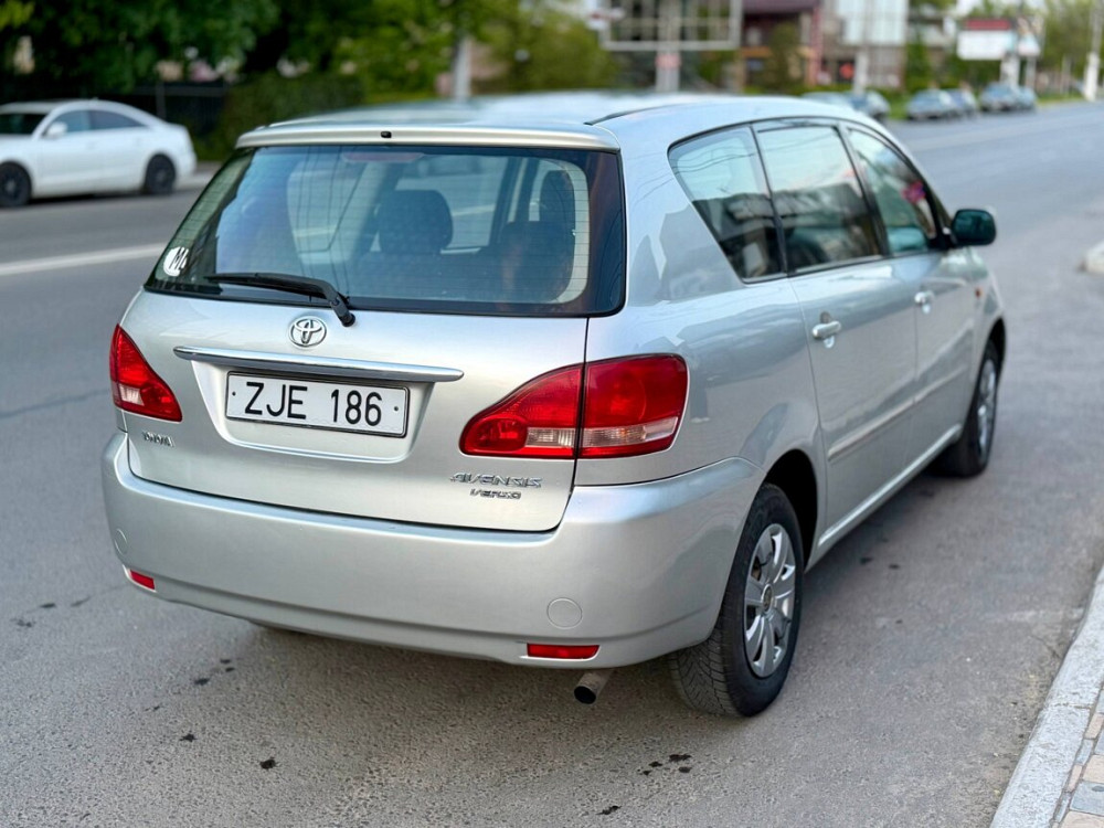 Toyota Avensis Verso 2000 год Тирасполь Тирасполь - изображение 3