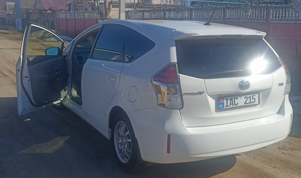 Toyota Prius 2015 год Днестровск Днестровск - изображение 6