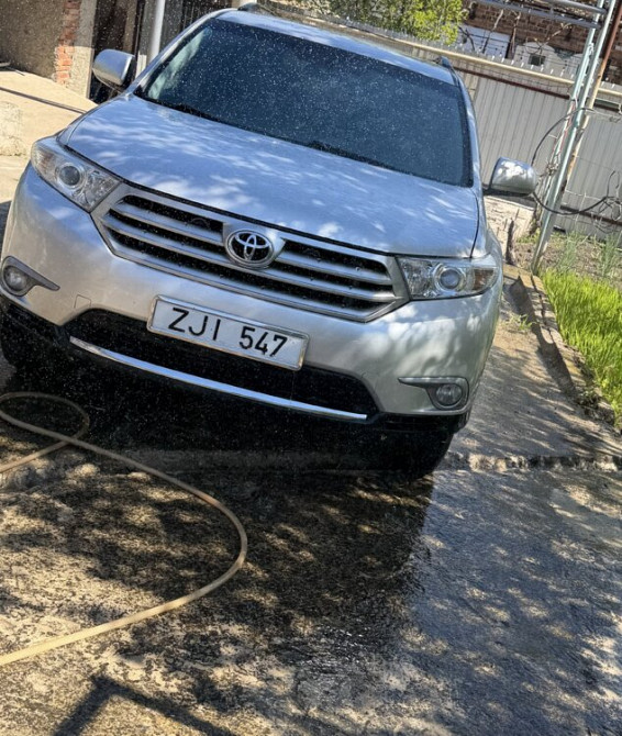 Toyota Highlander 2013 год Бендеры Бендеры - изображение 1
