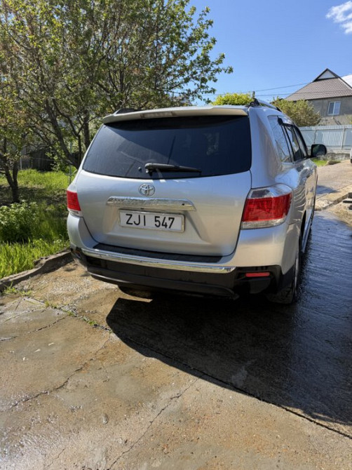 Toyota Highlander 2013 год Бендеры Бендеры - изображение 3