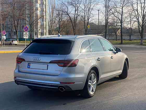 Audi A4 2018 год Парканы Парканы