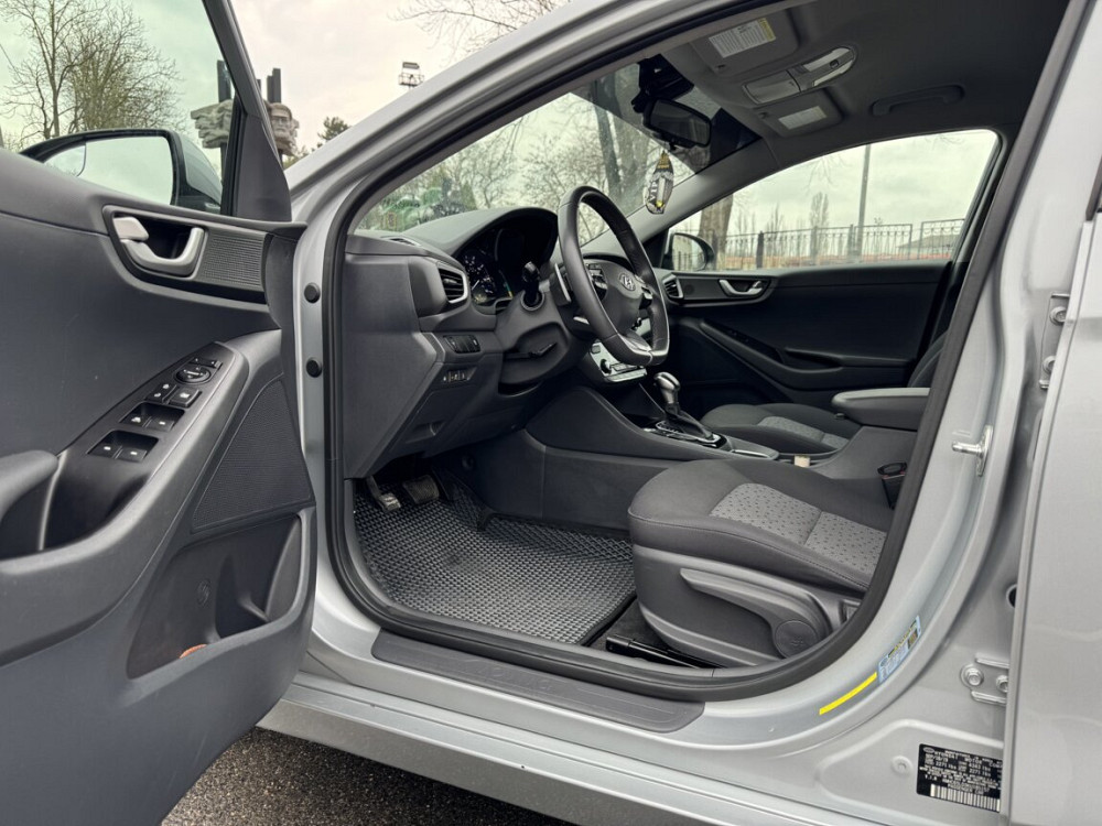 Hyundai Ioniq 2019 an Bender Bender - fotografie 9