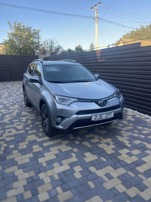 Toyota RAV4 2015 год Бендеры Бендеры - изображение 1