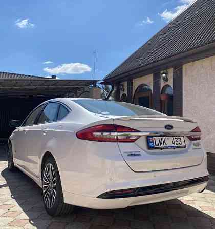 Ford Fusion 2018 год Новые Анены Новые Анены