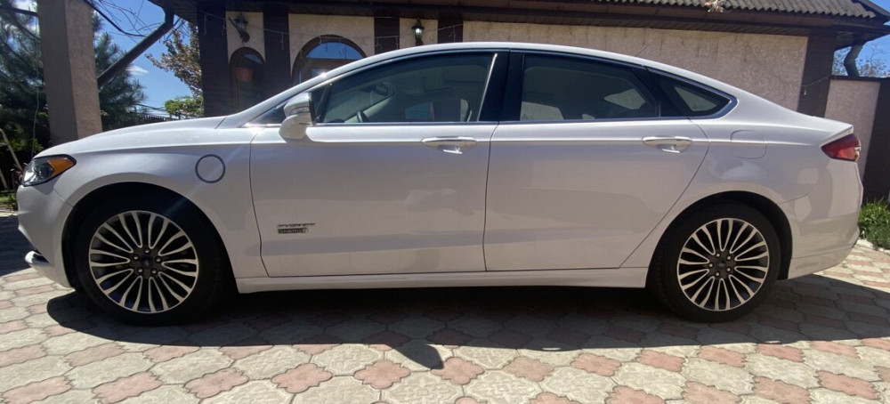 Ford Fusion 2018 год Новые Анены Новые Анены - изображение 4