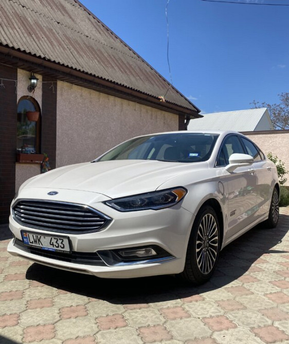 Ford Fusion 2018 год Новые Анены Новые Анены - изображение 1