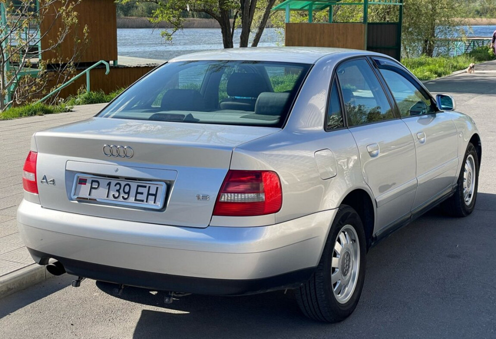 Audi A4 2000 год Рыбница Рыбница - изображение 3