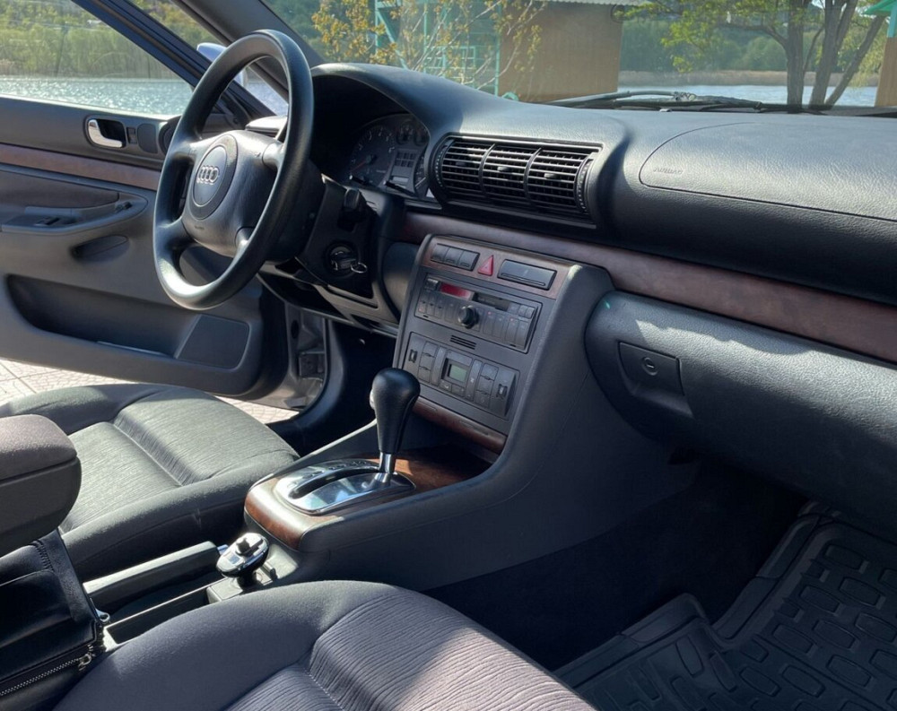 Audi A4 2000 год Рыбница Рыбница - изображение 2