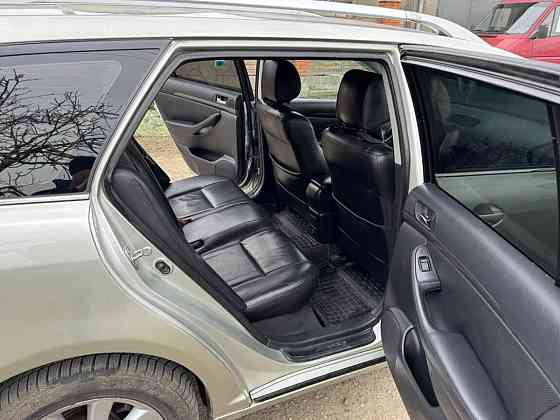 Toyota Avensis 2004 год Днестровск Днестровск