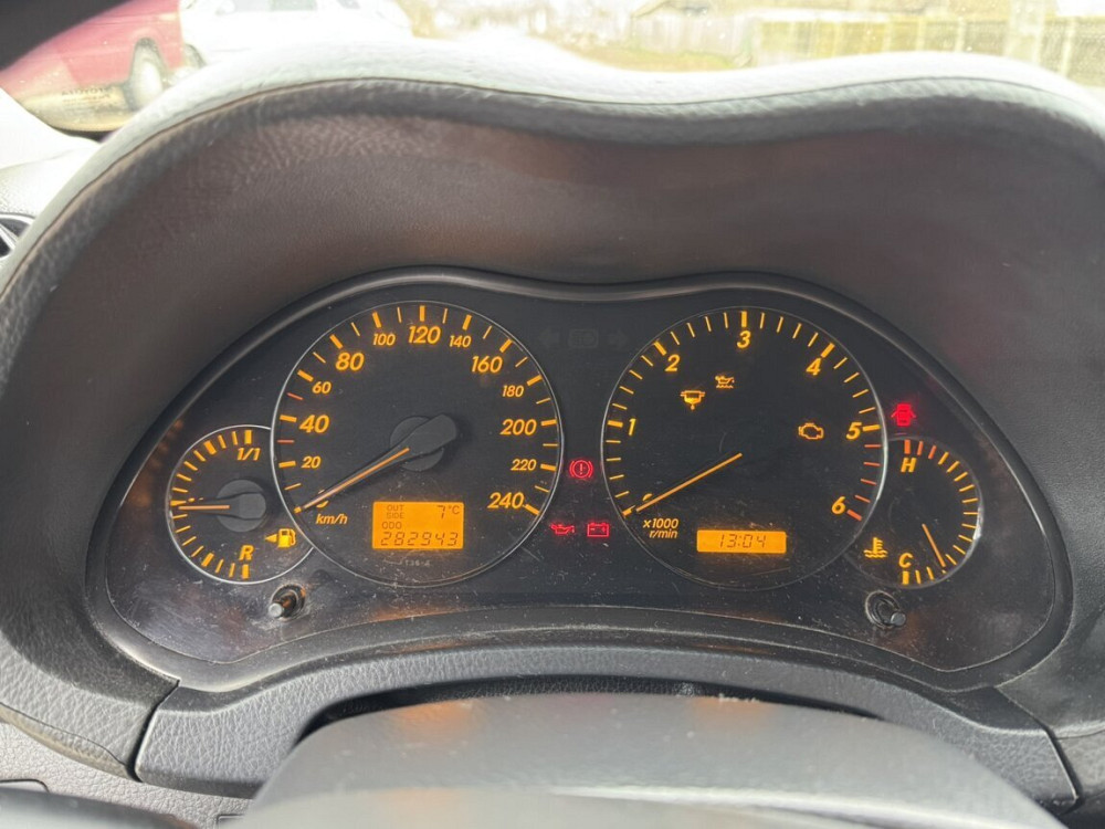 Toyota Avensis 2004 год Днестровск Днестровск - изображение 1