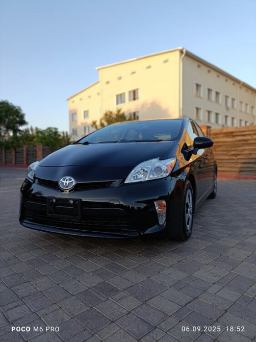 Toyota Prius 2015 год Тирасполь Тирасполь - изображение 3