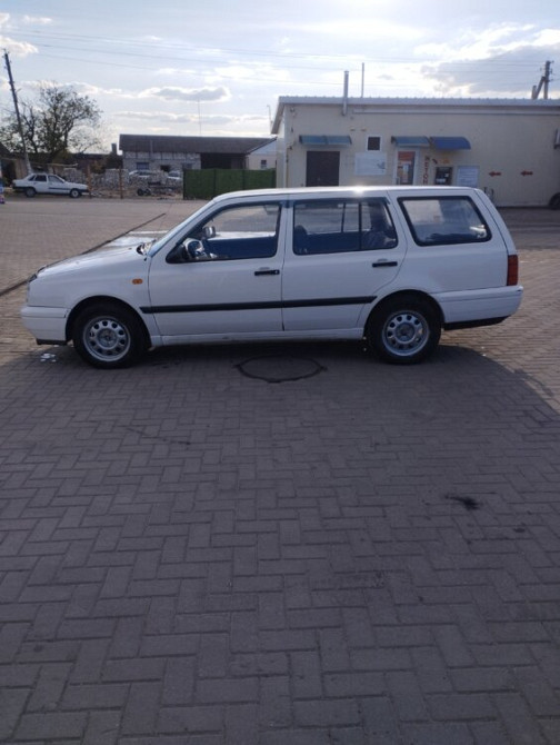 Volkswagen Golf 1995 год Бендеры Бендеры - изображение 3
