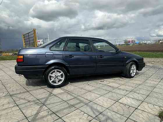 Volkswagen Passat 1990 год Парканы Парканы