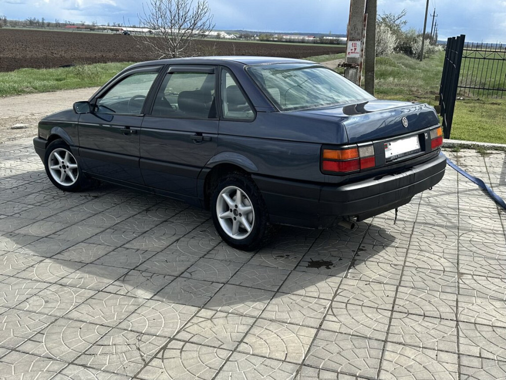 Volkswagen Passat 1990 an Parcani Parcani - fotografie 5