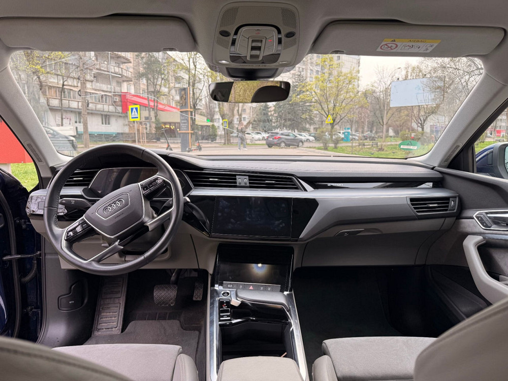 Audi e-tron Chişinău - fotografie 5