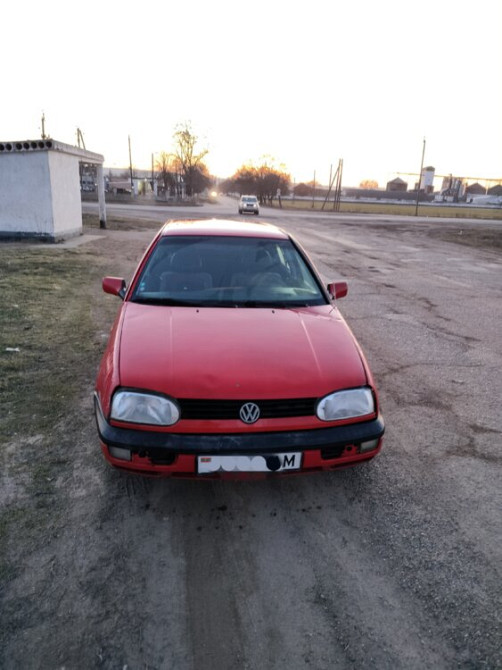 Volkswagen Golf 1998 год Григориополь Григориополь - изображение 1