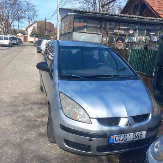 Mitsubishi Colt 2006 год Кишинёв Кишинёв