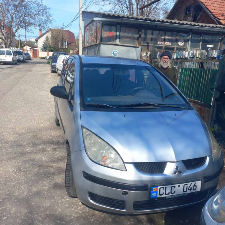 Mitsubishi Colt 2006 год Кишинёв Кишинёв - изображение 1