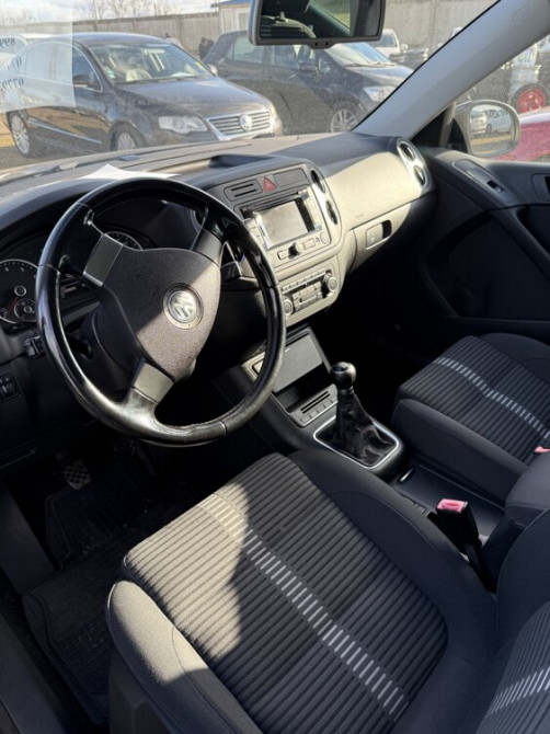 Volkswagen Tiguan 2010 год Тирасполь Тирасполь - изображение 4