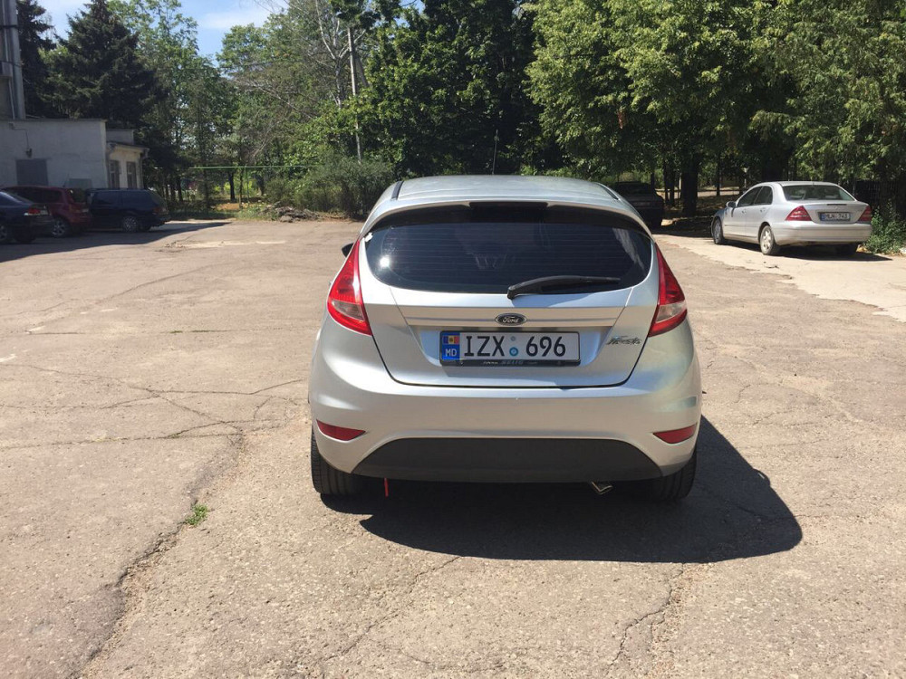 Ford Fiesta 2010 год Кишинёв Кишинёв - изображение 3