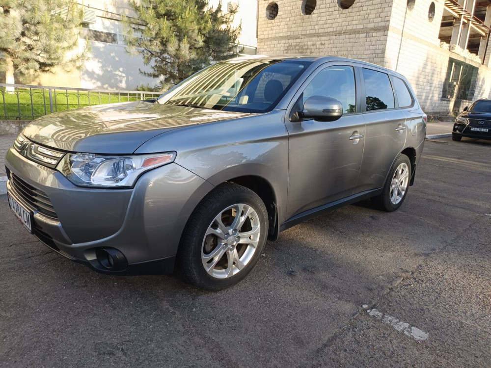 Mitsubishi Outlander 2014 год Бендеры Бендеры - изображение 2