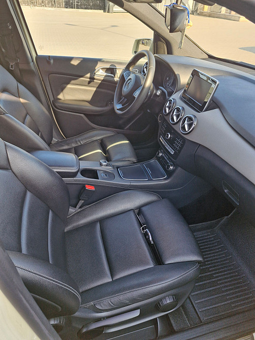Mercedes B-Class 2017 an Chişinău Chişinău - fotografie 7