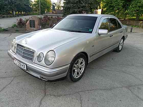 Mercedes E-Class 1997 год Парканы Парканы