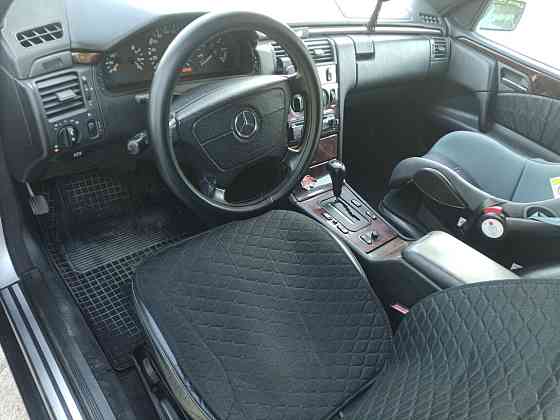 Mercedes E-Class 1997 год Парканы Парканы