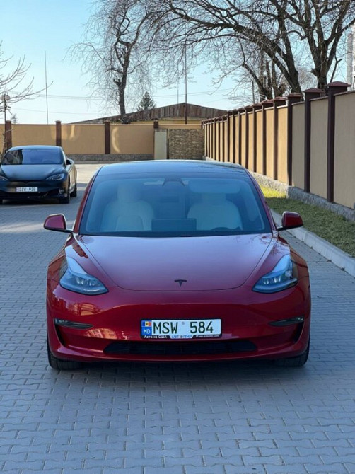 Tesla Model 3 2021 год Тирасполь Тирасполь - изображение 2