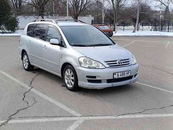 Toyota Avensis Verso 2004 год Бендеры Бендеры