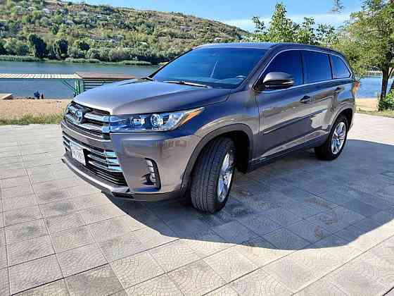 Toyota Highlander 2017 год Рыбница Рыбница