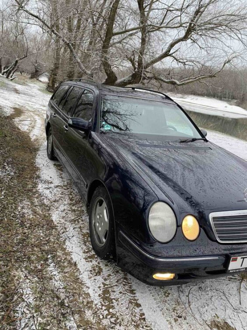 Mercedes E-Class 2001 год Слободзея Слободзея - изображение 2