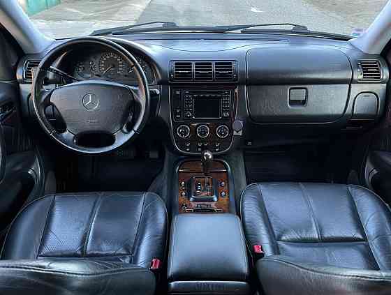 Mercedes M-Class 2004 год Суклея Суклея
